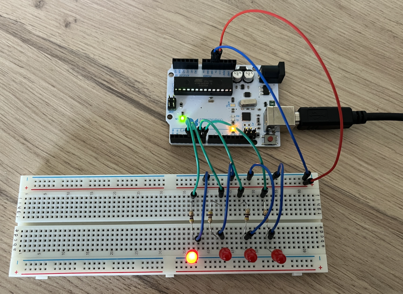 The setup of four LEDs that blink one after the other
